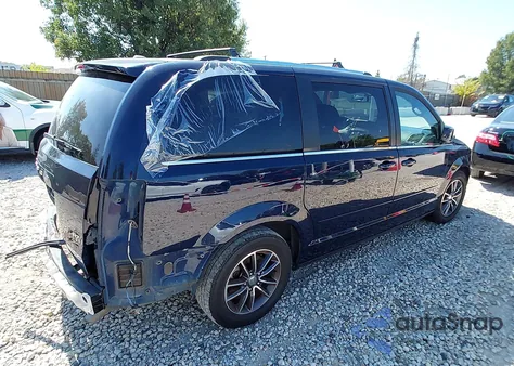 2016 Dodge Grand Caravan Sxt z USA, uszkodzony, nr VIN 2C4RDGCG3GR176568